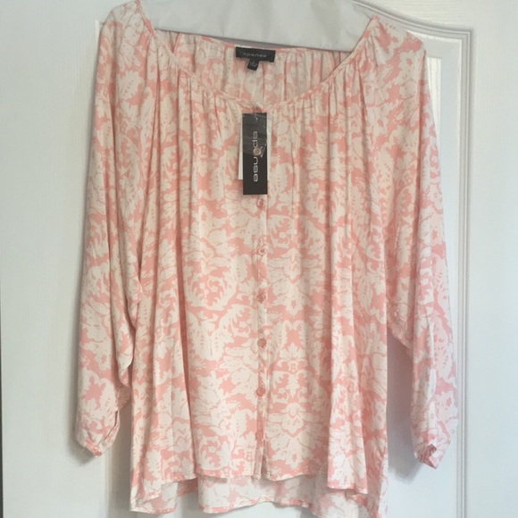 Blouse 👚 - Picture 3 of 6